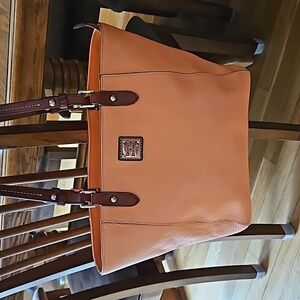 Dooney & Bourke Janie Tote Pebble Grain Leather in Peach